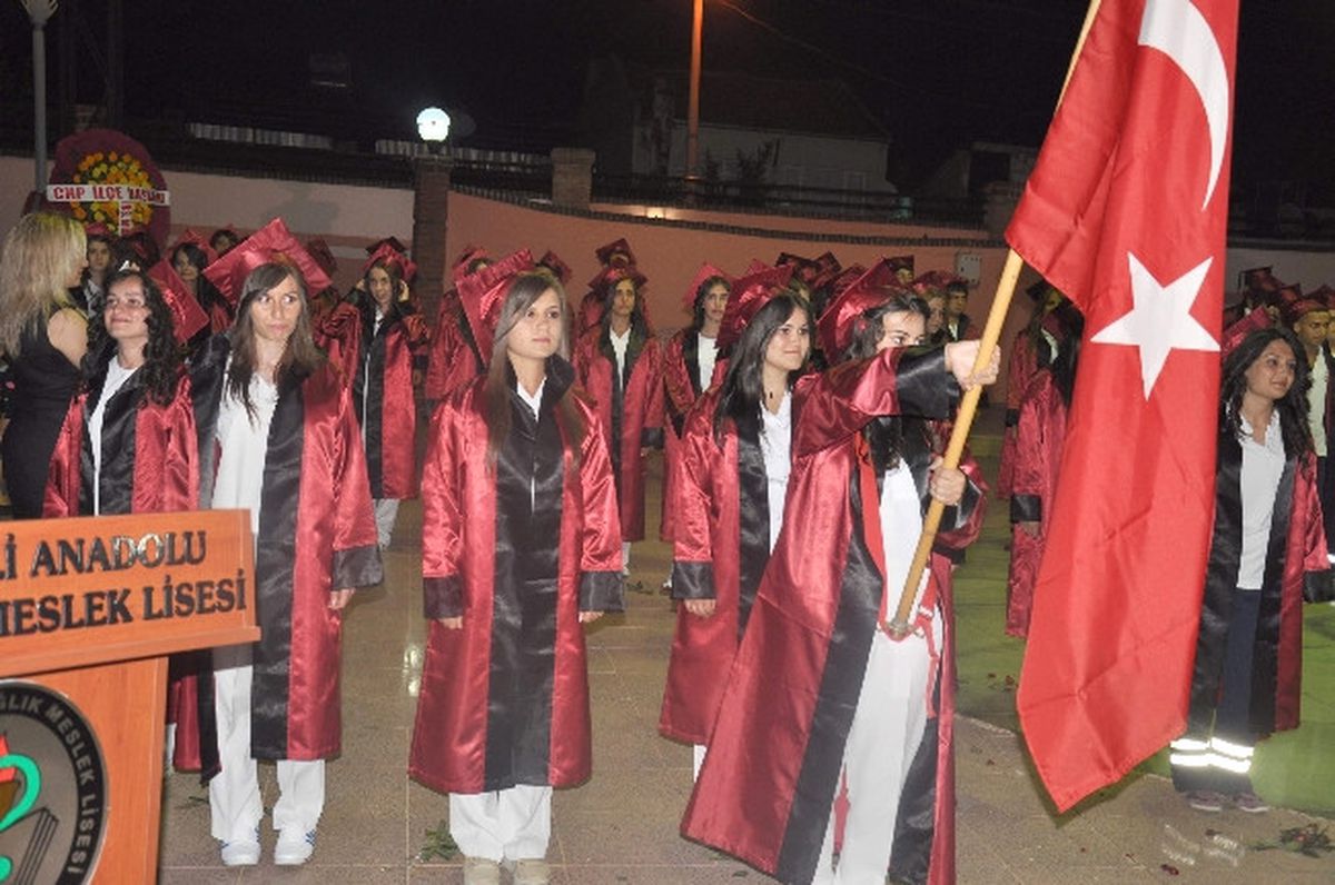 Sağlık Ordusu\'na 76 Yeni Nefer