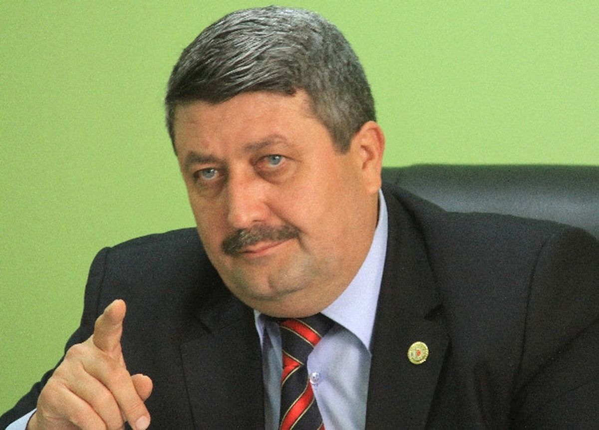 Saruhanlı\'da 432 Çiftçi Dolu Mağduru