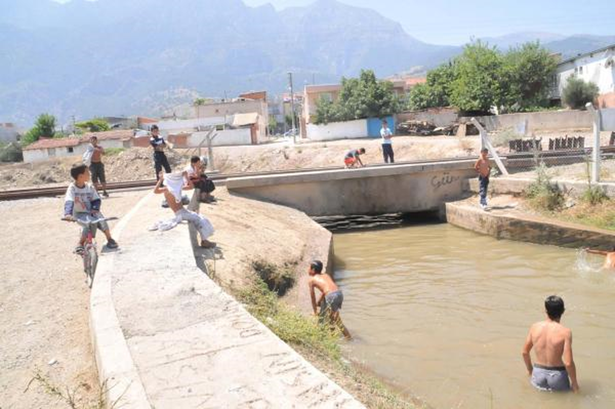 Sıcaklar Artıyor, Sulama Kanallara Dikkat