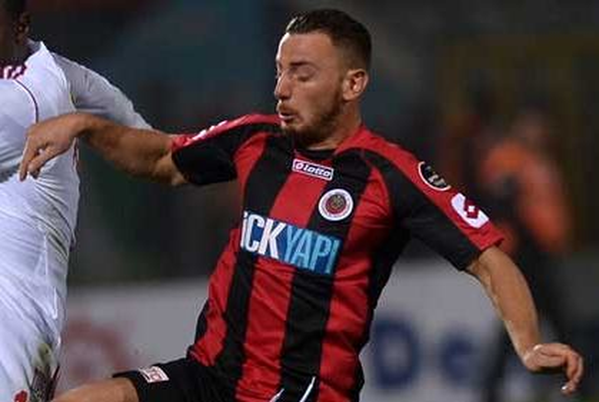 Trabzonspor Aykut Demir İçin Bastıryor
