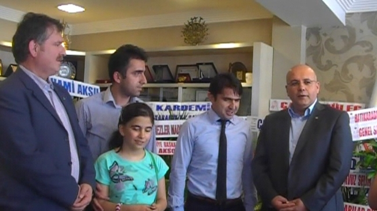 Tso Tebrik Çiçeklerini Özel Eğitim Uygulama Merkezine Bağışladı