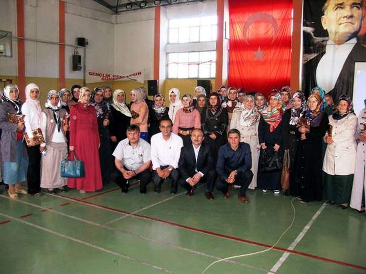 Ulus\'ta Kuran Kursları Yarıştı