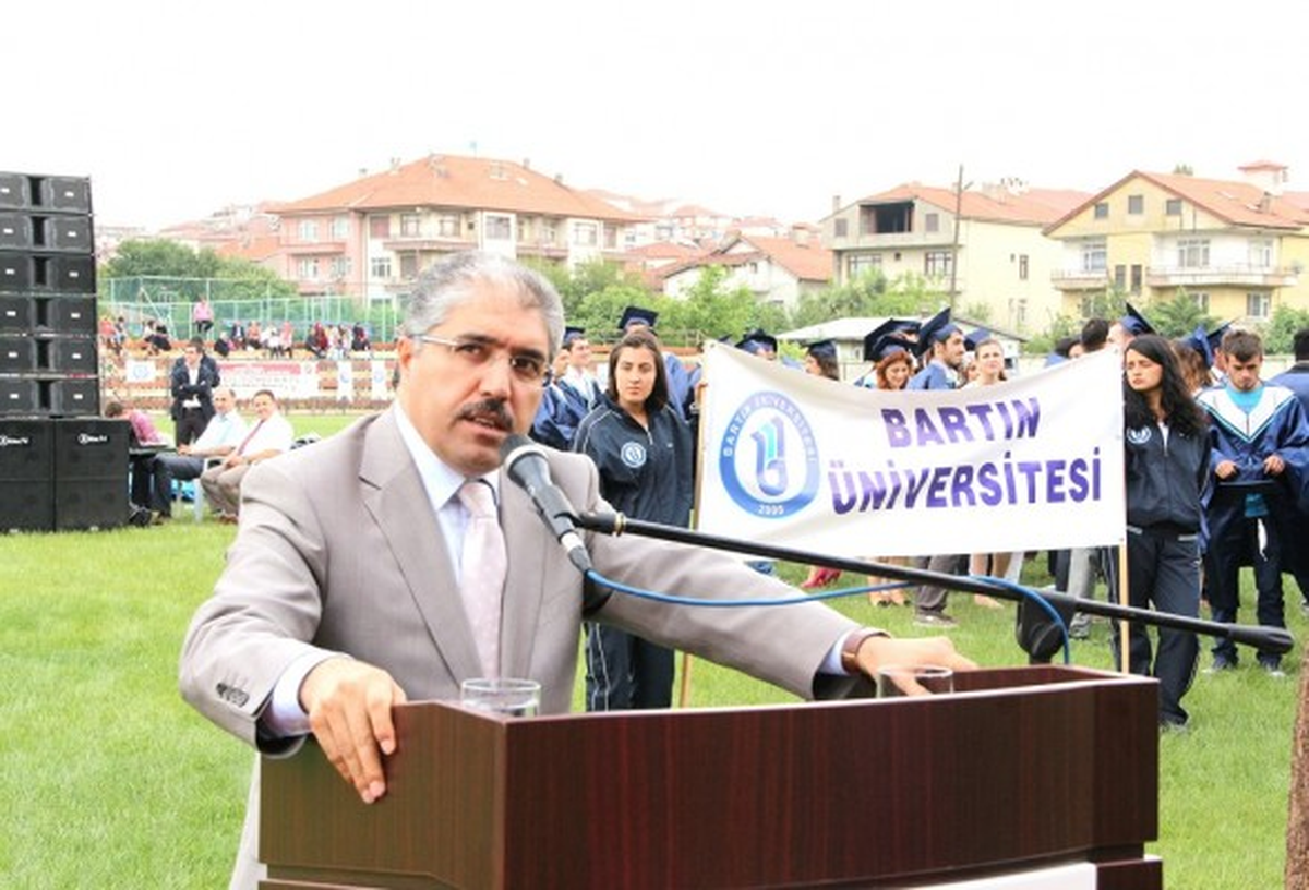 Vali Ali ÇINAR Bartın Üniversitesi Mezuniyet Törenine Katıldı