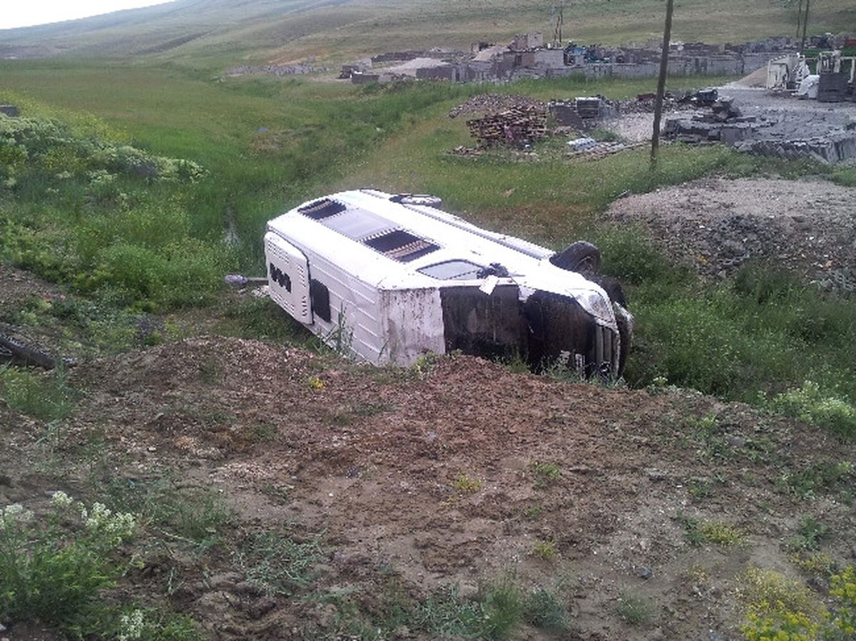Van\'da Trafik Kazası; 6 Yaralı