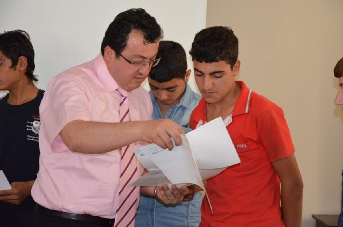 Viranşehir'de 40 Öğrenci Diploma Sahibi Oldu