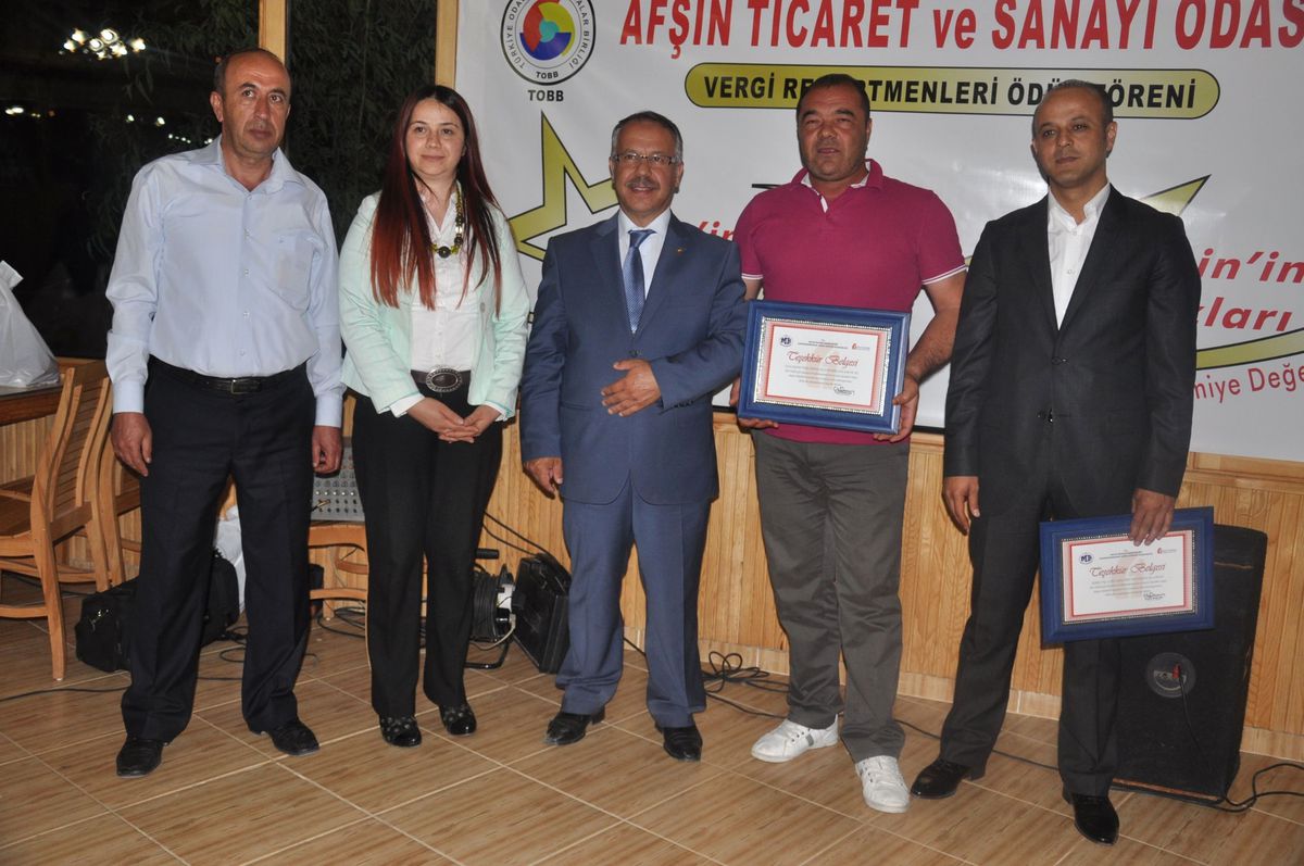 Afşin\'de Vergi Rekortmenleri Ödüllendirildi