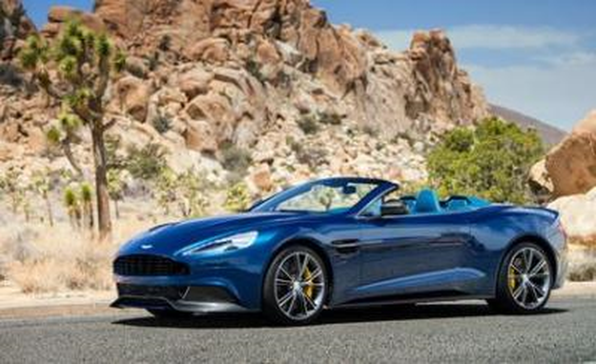 Aston Martin Vanquish Volante Tanıtıldı