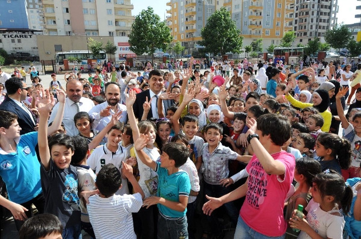 Başkan Fadıloğlu\'ndan Eğitim Gören Suriye\'li Çocuklara Ziyaret