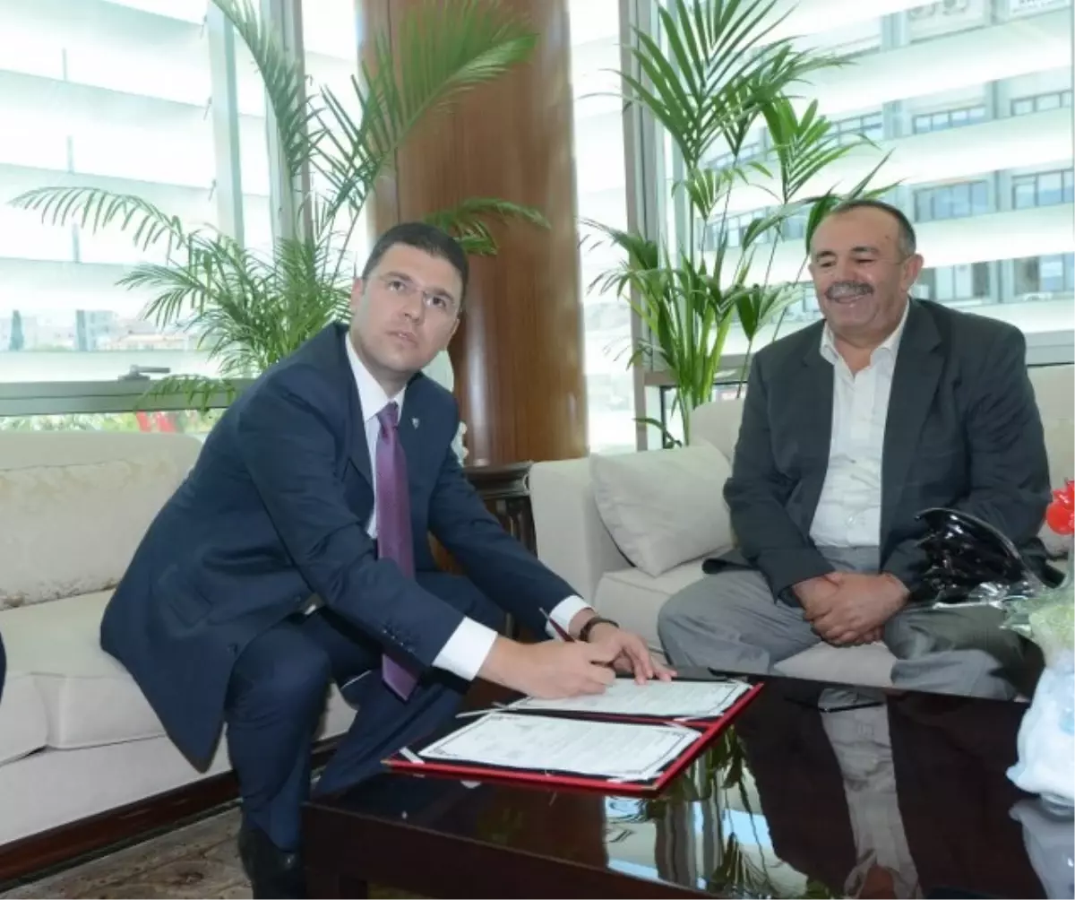 Çivril Mehmet Demir Anaokulu\'nun Protokolü İmzalandı