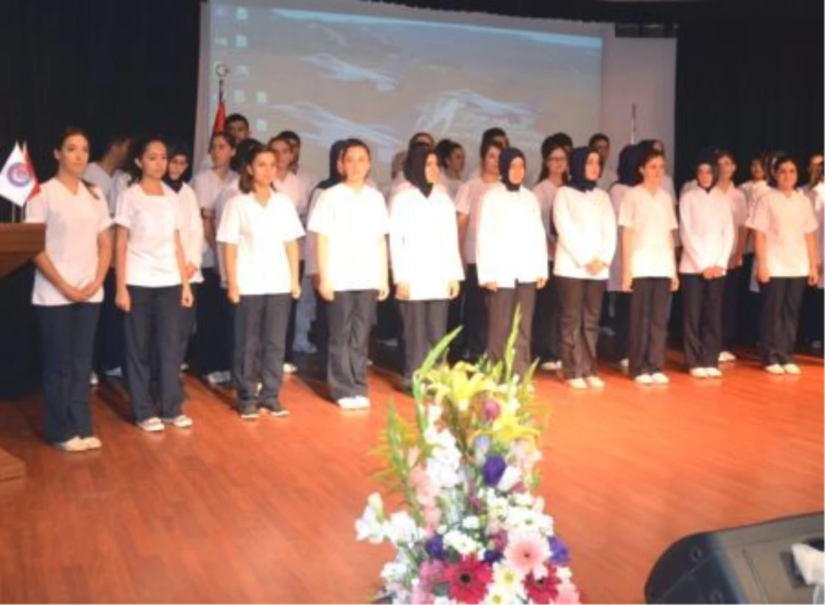 Çomü Sağlık Yüksekokulu\'nun Mezuniyet Andı Töreni Yapıldı