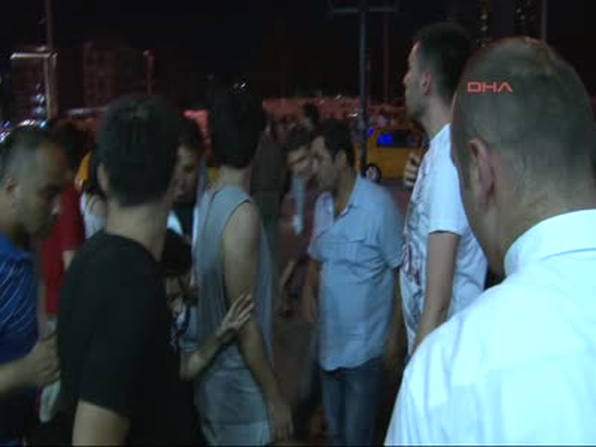 "Duran Kadın"A Kapkaç İddiası