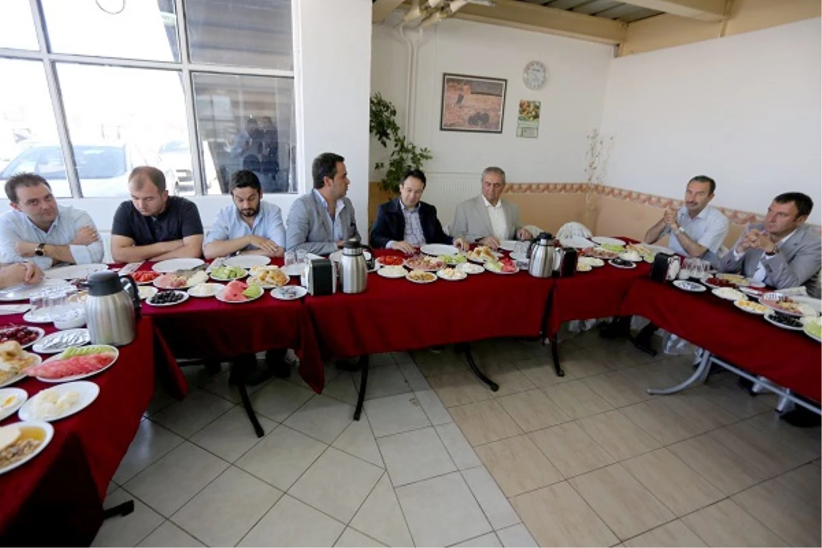 Erzincan Valisi OSB Yatırımcıları ile Kahvaltıda Buluştu