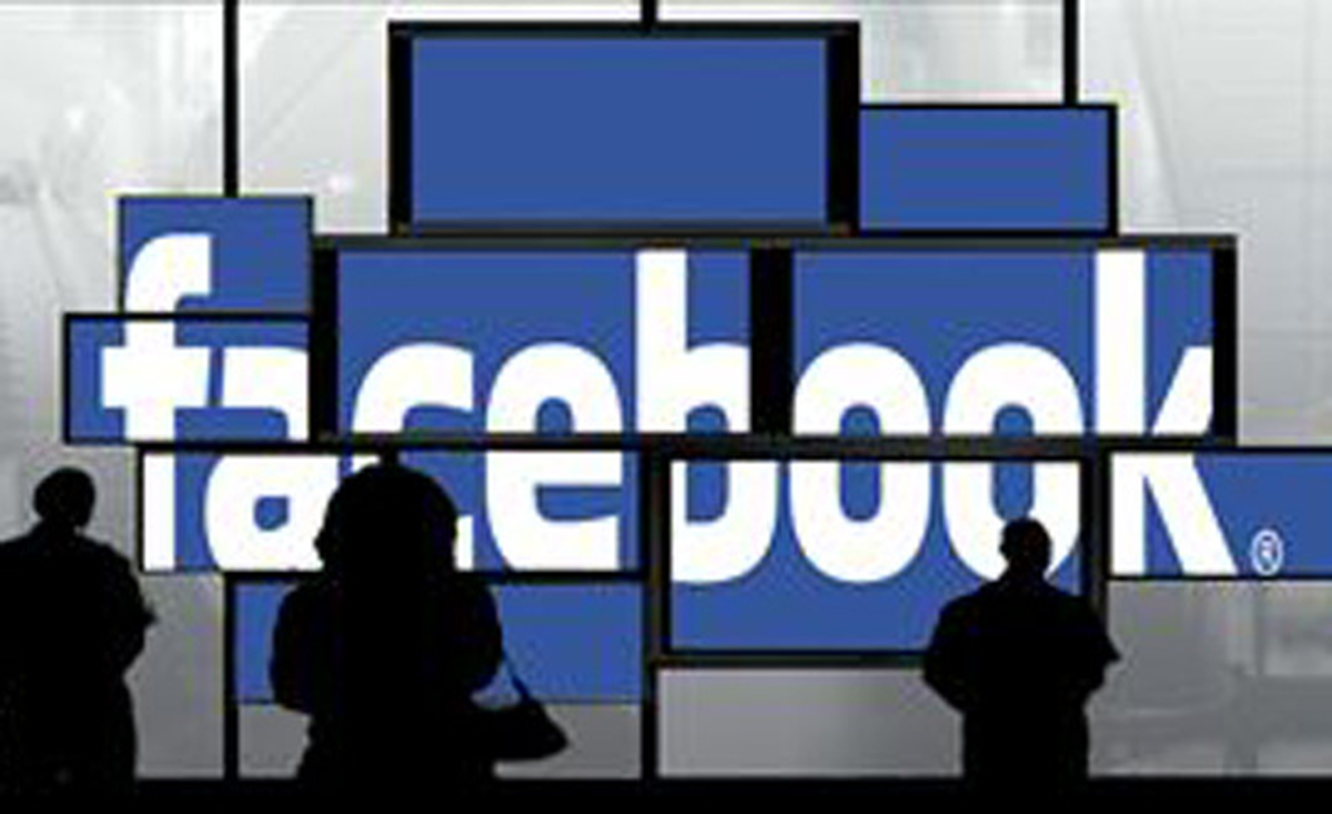 Facebook Yorumlarına Görsel Eklenebilecek!