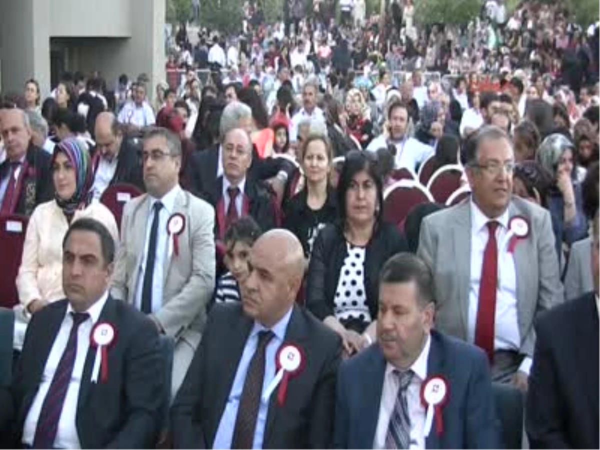 Fırat Üniversitesi, 4 Bin 500 Mezun Verdi