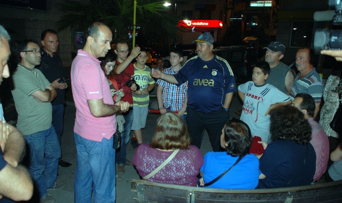 \'Gezi Parkı\' Eylemcileri Uyarı Üzerine Dağıldı