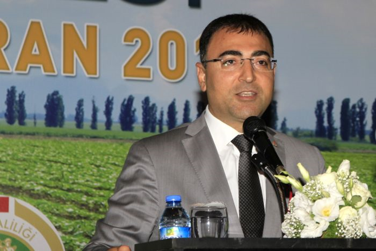 \'İzmir\'de Tarıma Dayalı Sanayinin Üzerinde Durulması Gerekir\'