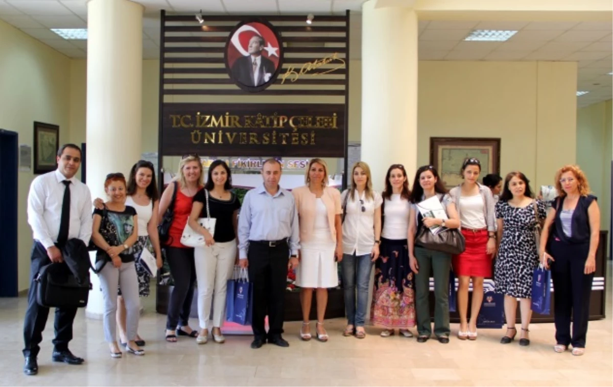 İzmir Dershaneleri Rehber Öğretmenleri İKÇÜ\'de Buluştu