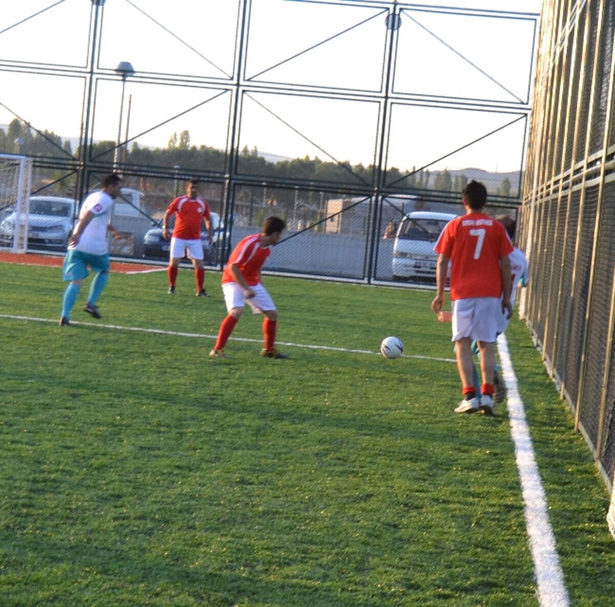 Kurumlar Arası Halı Saha Futbol Turnuvası Başladı