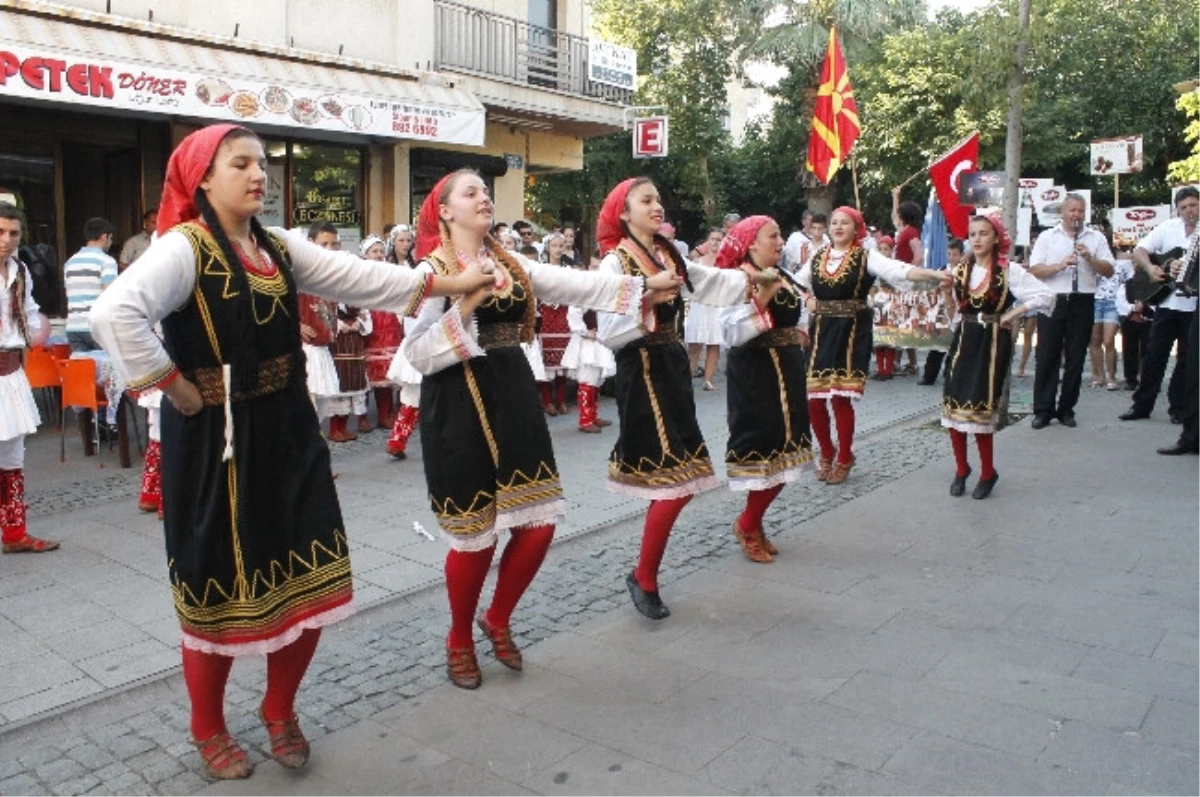 Makedonya Türkiye Dostluğu Selçuk\'ta Devam Etti