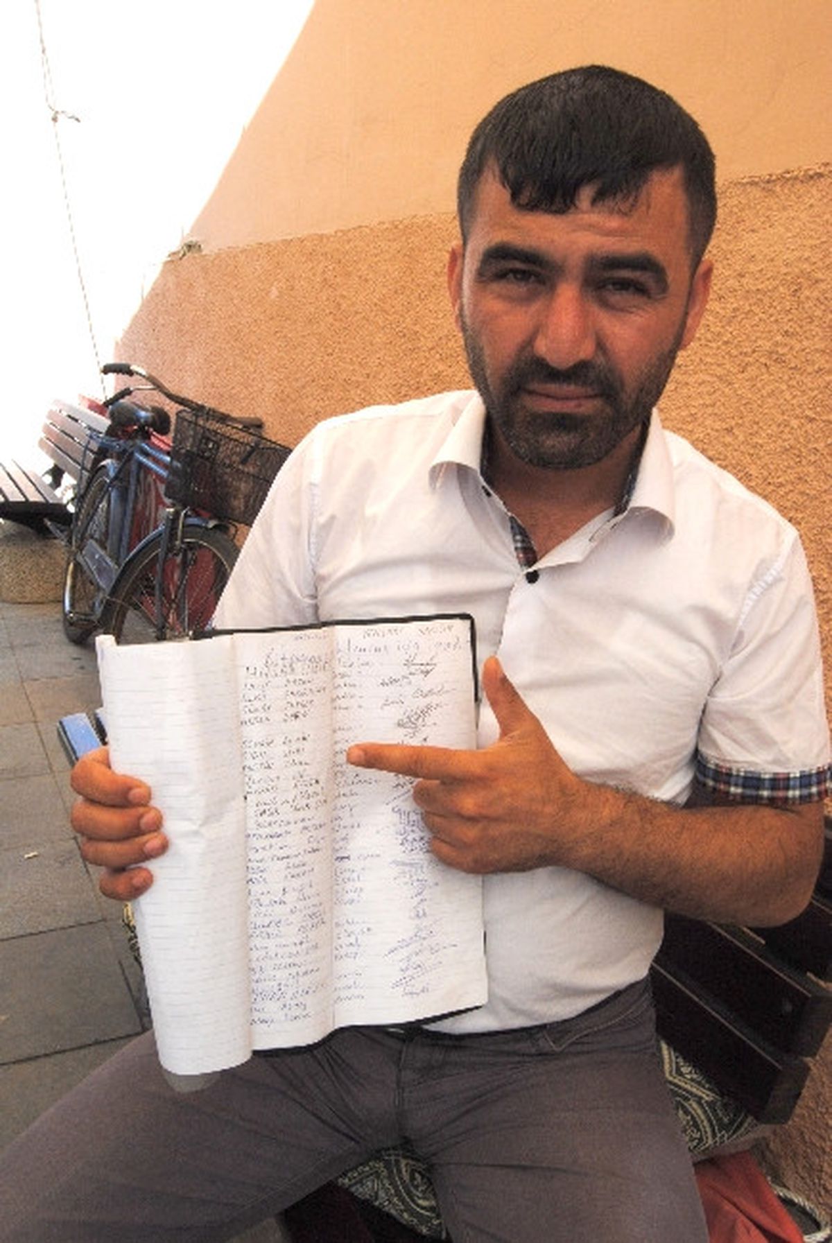 Ödemiş Bit Pazarı Esnafı Barakalarını İstiyor