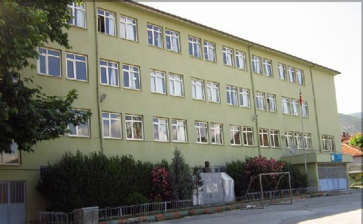 Öğrencilere Akılalmaz Ceza