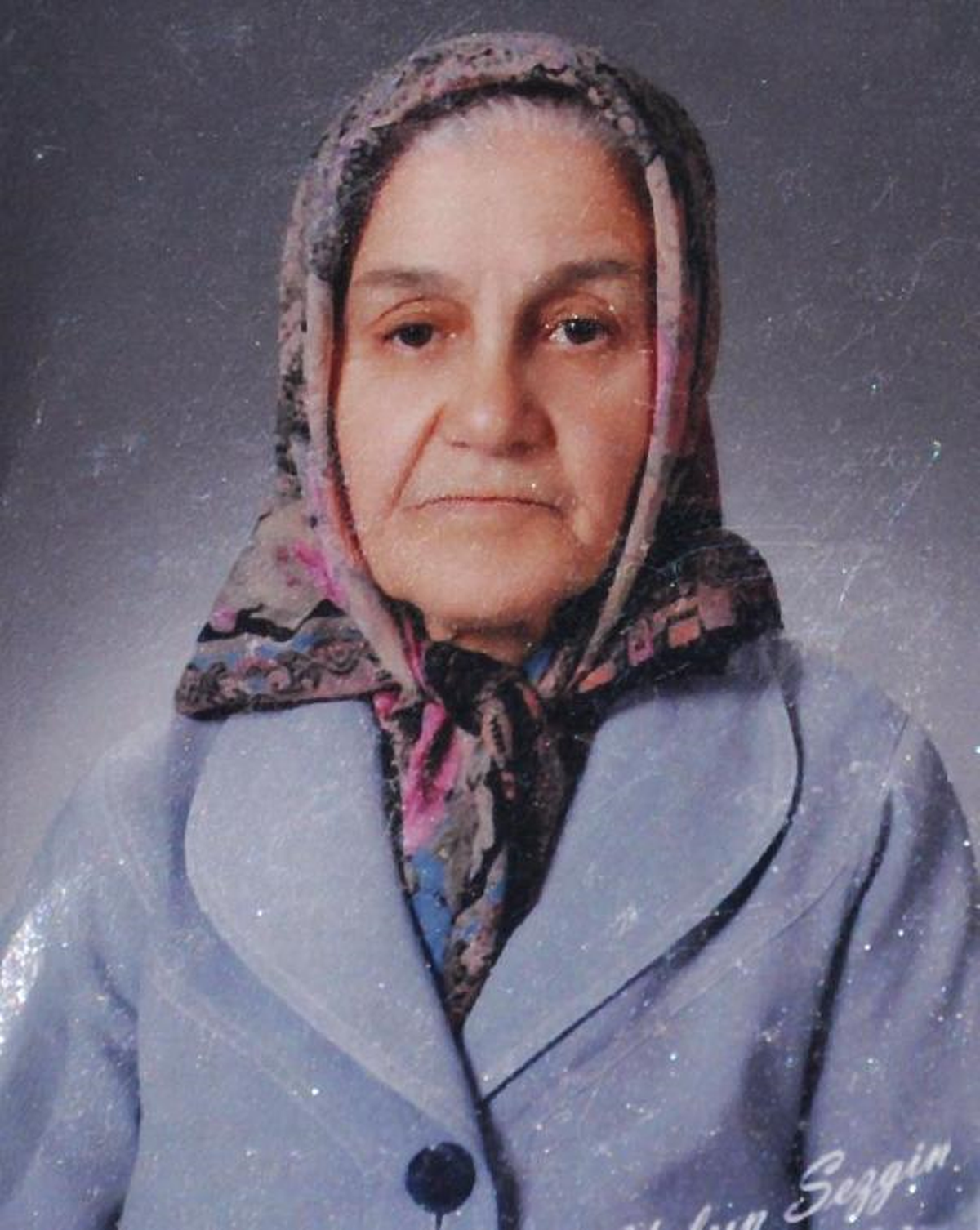 Otomobil Çarpan 87 Yaşındaki Kadın Ağır Yaralandı