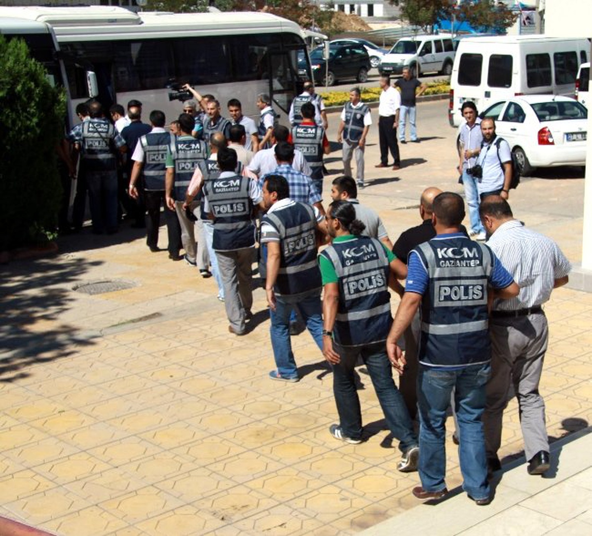 Sahte Rapor Şebekesi Operasyonunda 10 Kişi Tutuklandı