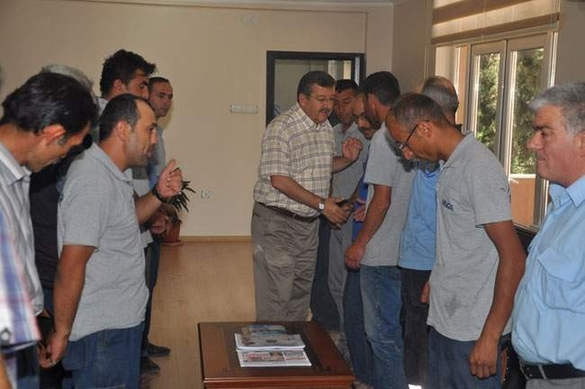 Temizlik Şirketi Çalışanlarından Başkan Baş\'a Ziyaret