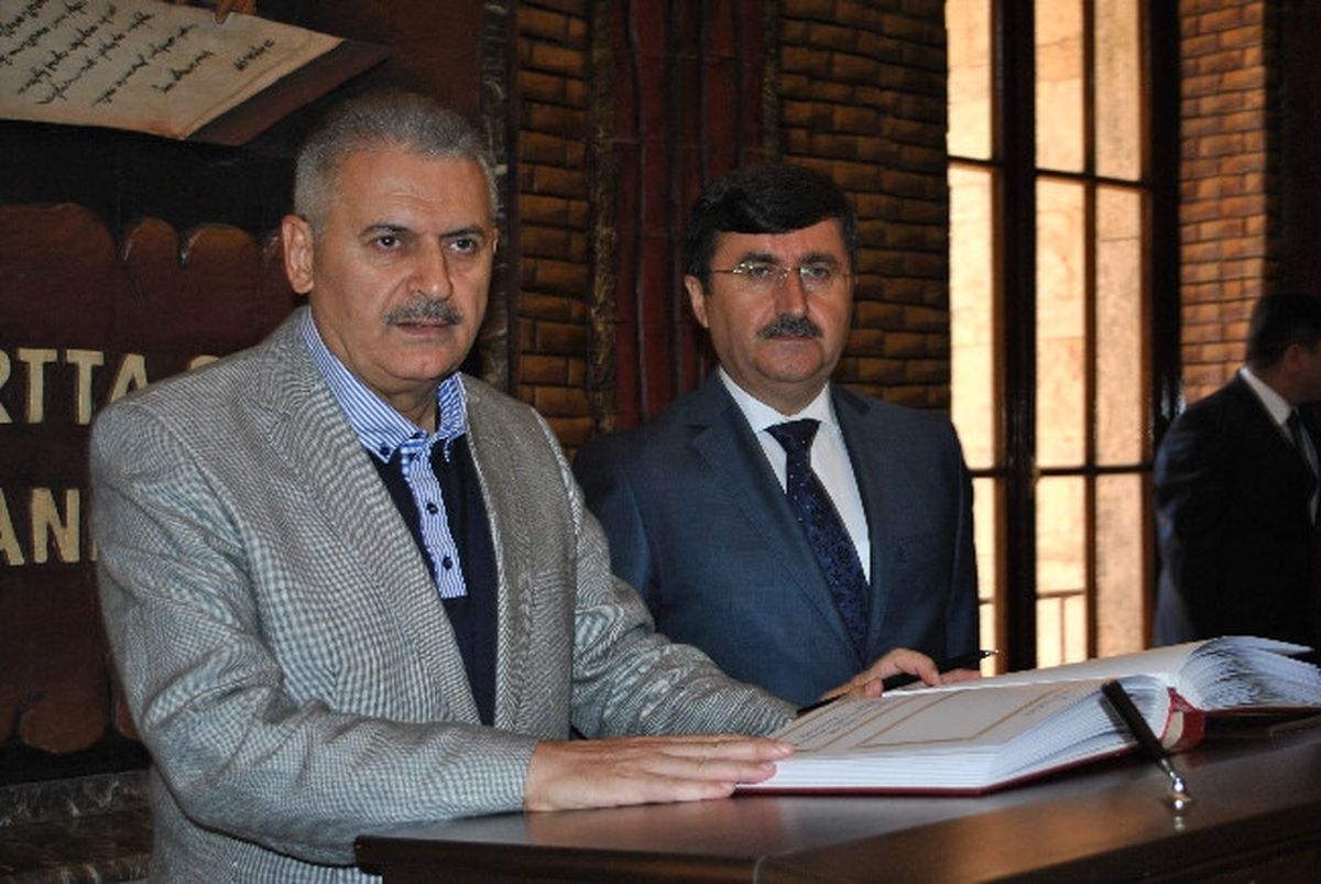 Bakan Yıldırım\'dan "Siber Güvenlik" Açıklaması