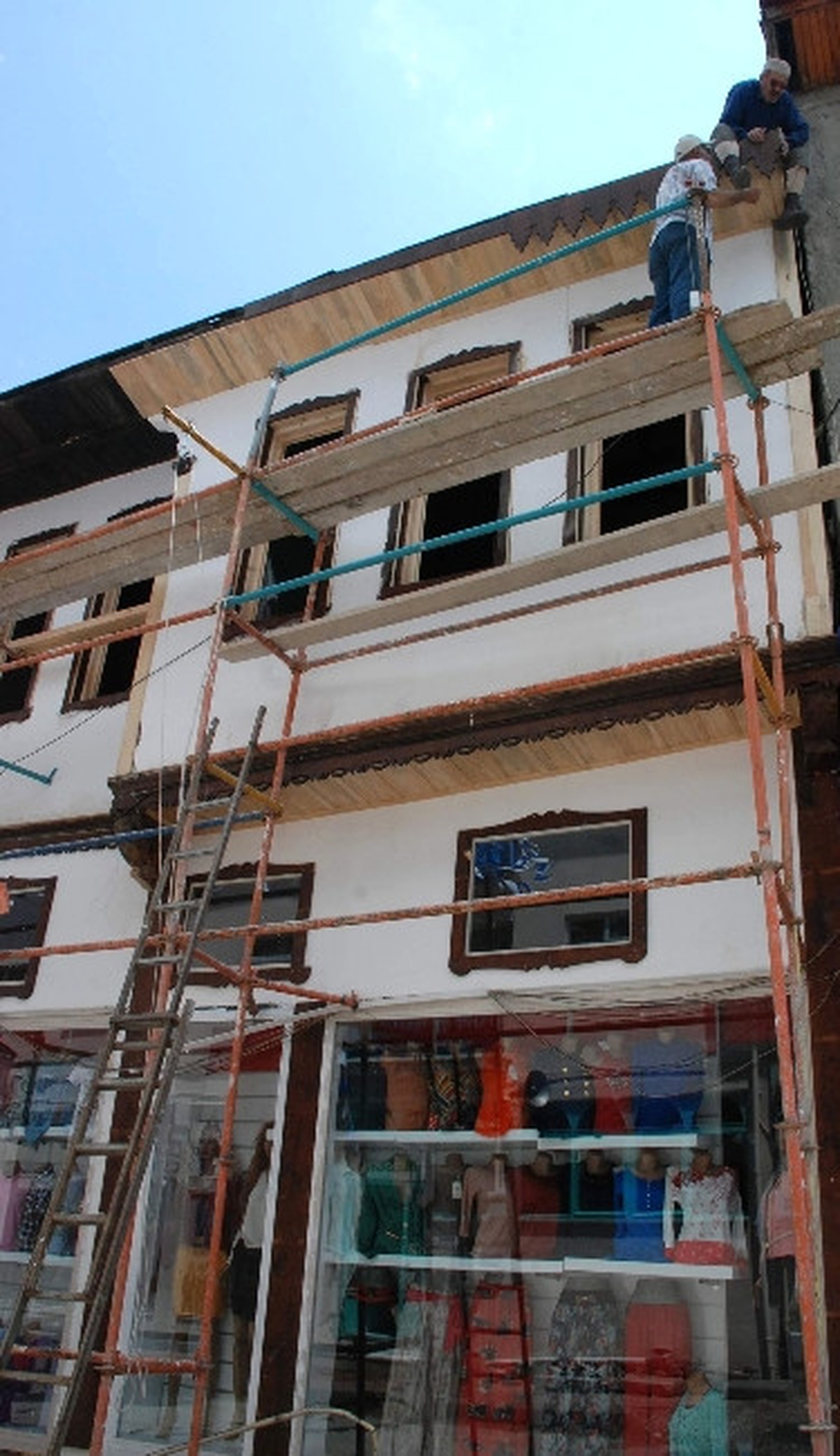 Ekmek Parası İçin Metrelerce Yüksekte Ter Döktü