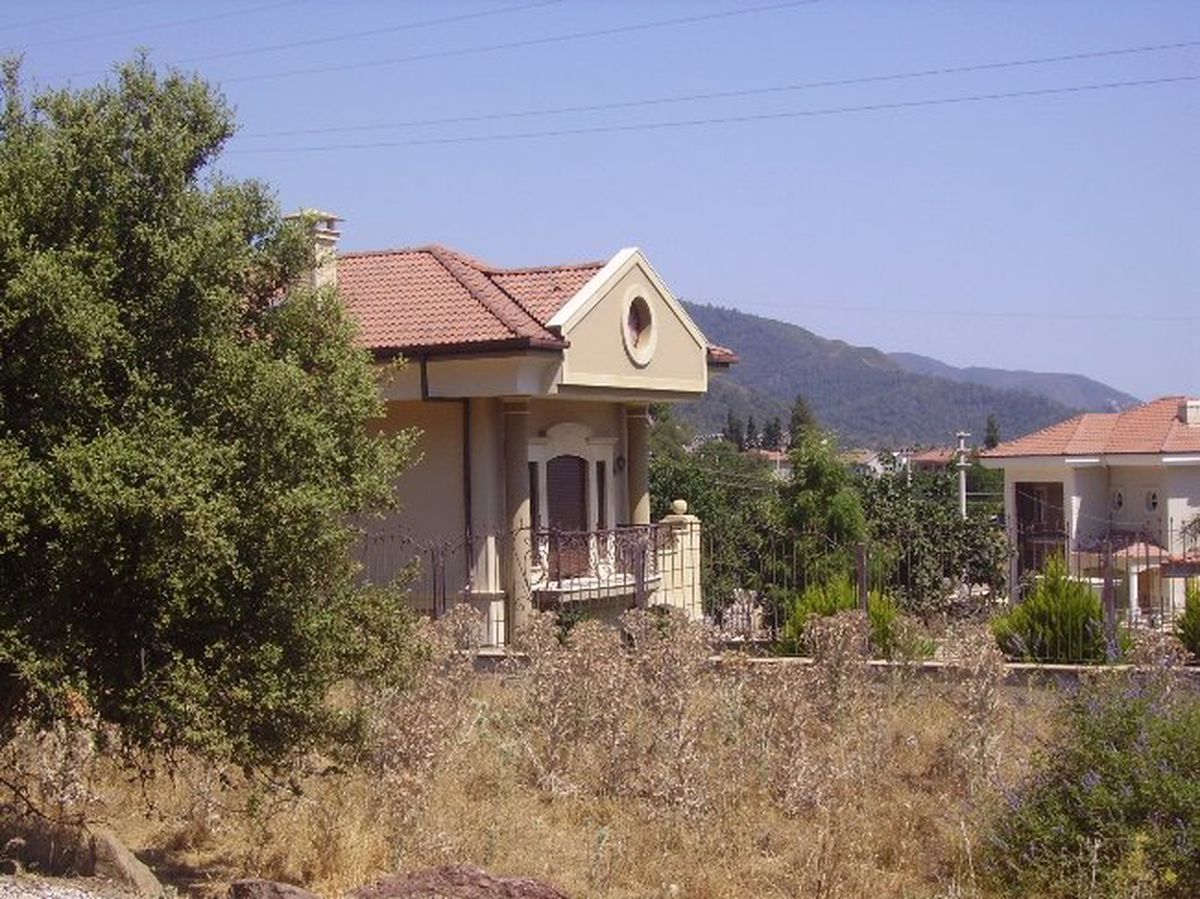 Hırsızlar Villa Sahibini Uykuda Yakaladı