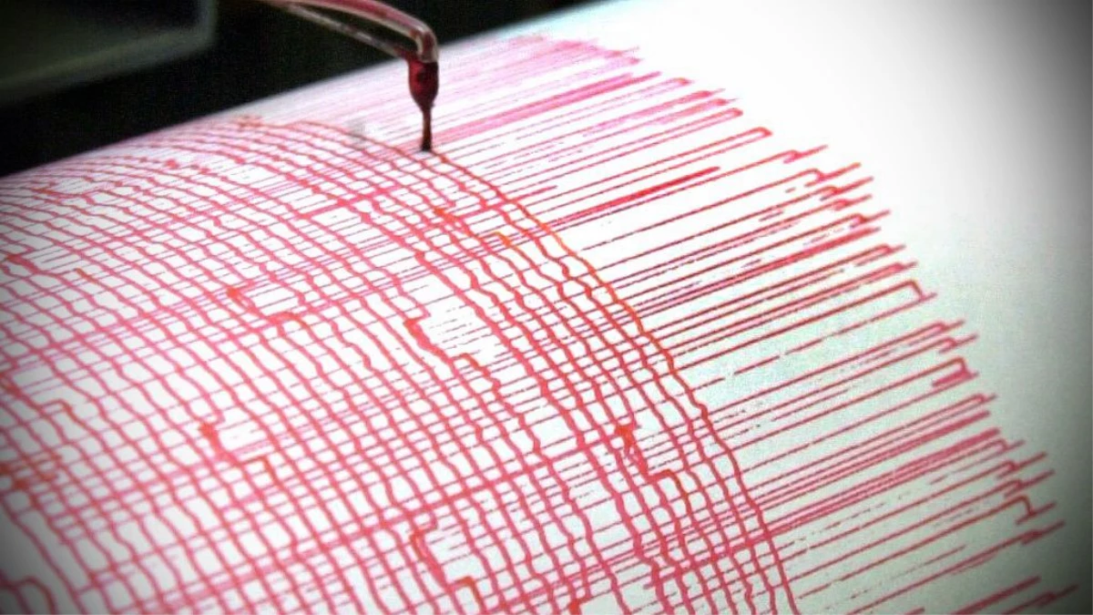 İtalya\'da 5.2\'lik Deprem Korkuttu (2)