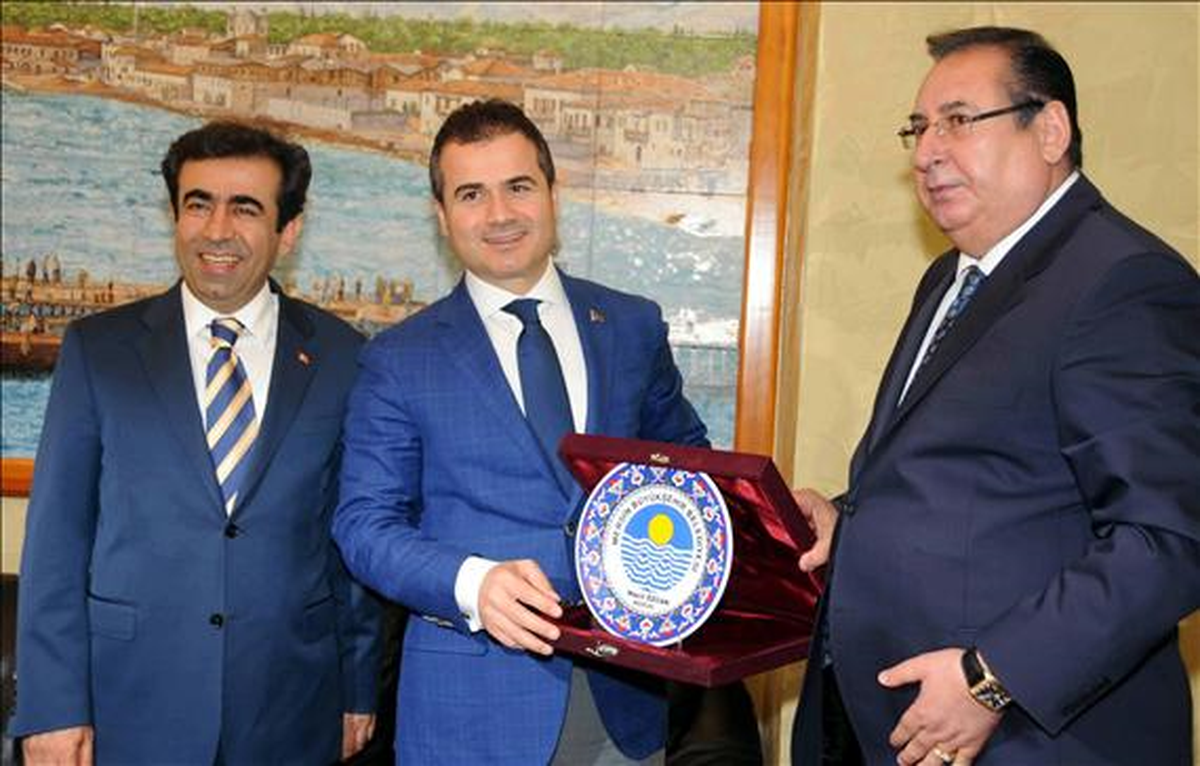 Mersin Bakanı ve Valisi, Büyükşehir Belediyesi Başkanı Macit Özcan\'ı Ziyaret Etti