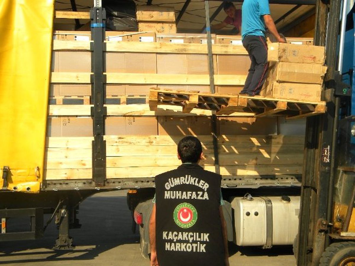 Trakya\'nın Gümrük Sahalarında Kaçak Eşya Operasyonu
