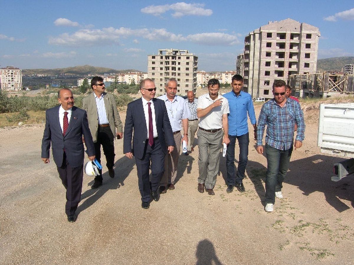 Vali Ceylan, İl Özal İdaresi\'ni Ziyaret Etti