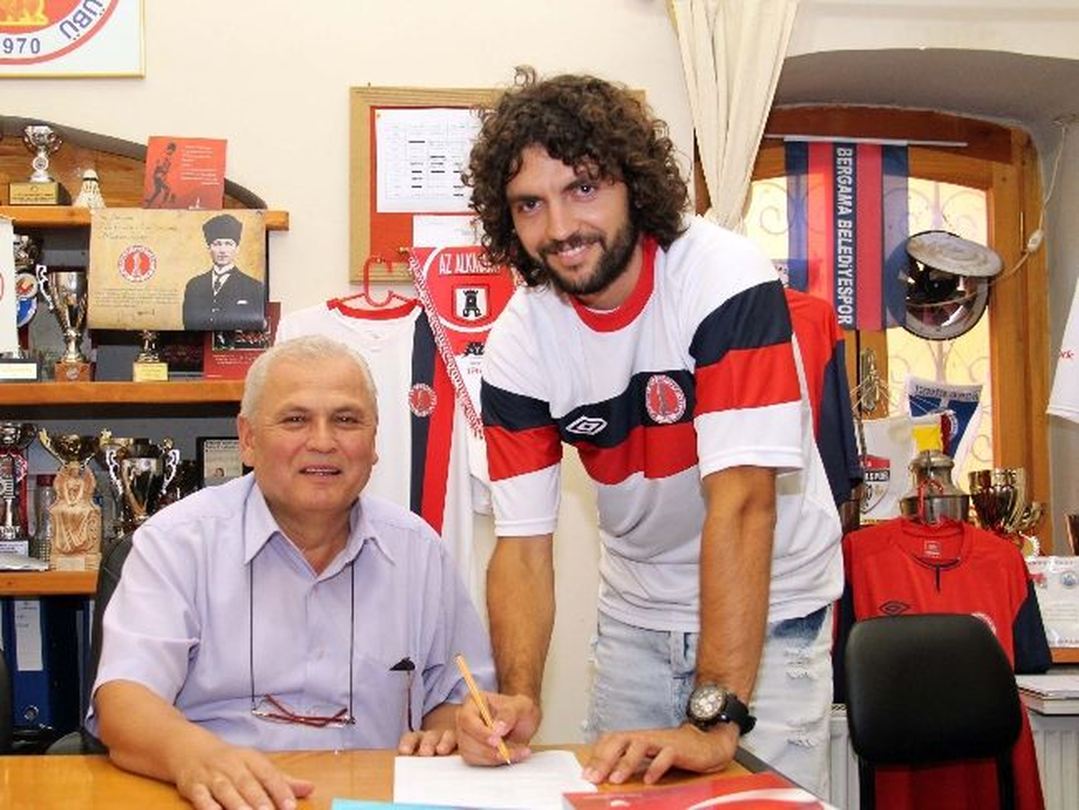 Bergama Belediyespor\'a Emin Ergün\'ü Renklerine Bağladı