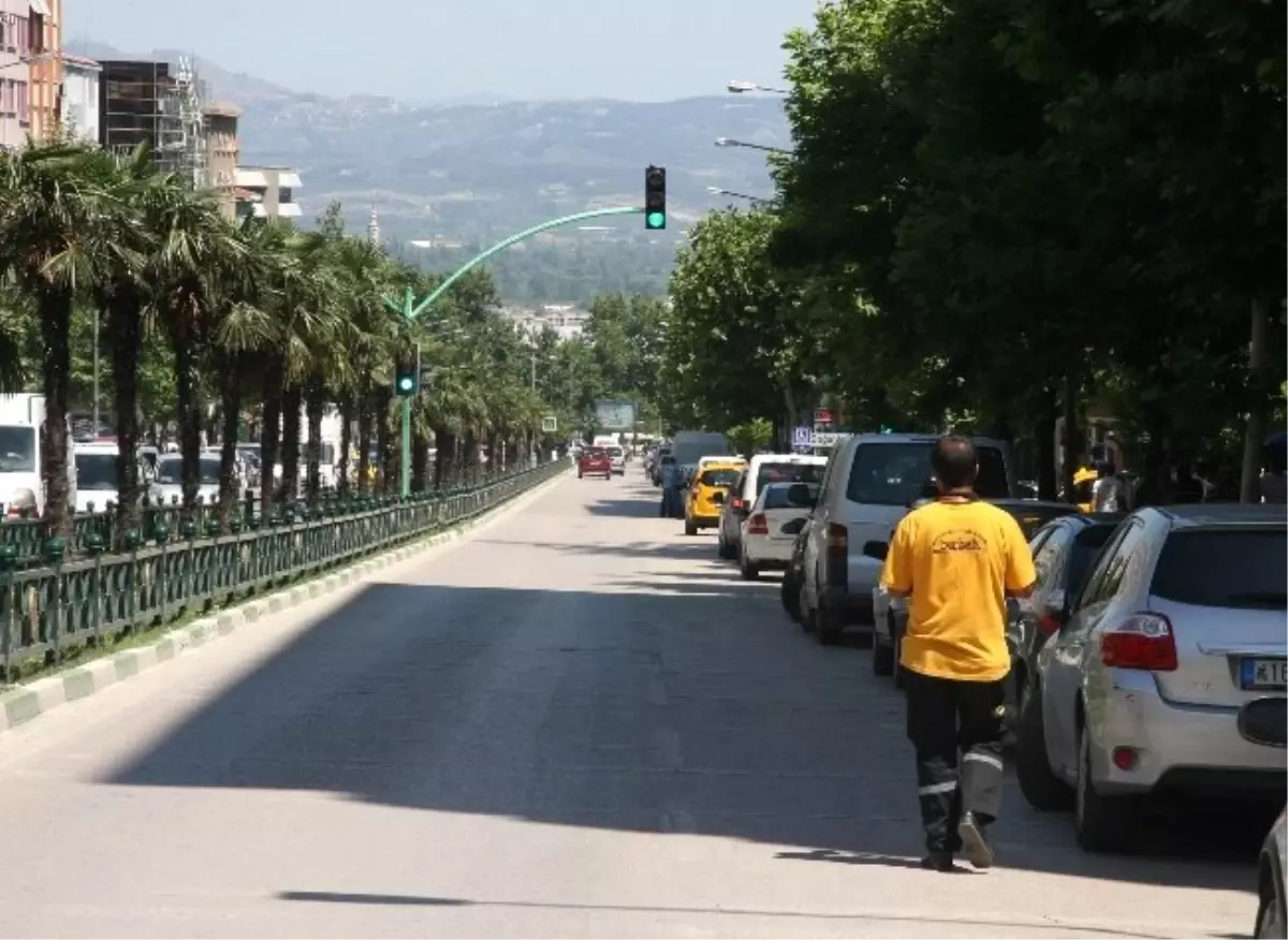 Bursa\'da Trafik Lambalarında Led Işık Dönemi