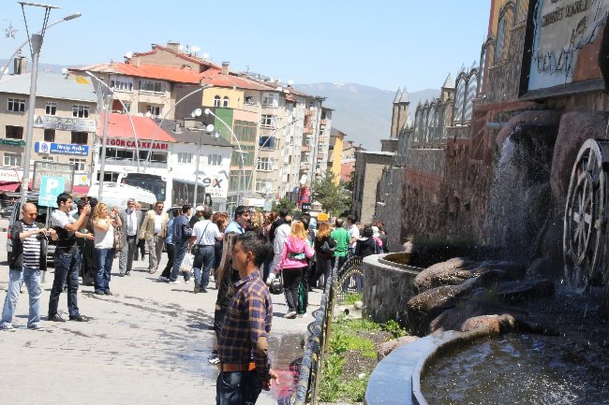 Erzurum\'a Yaz Geldi Yerli ve Yabancı Turist Akını Başladı