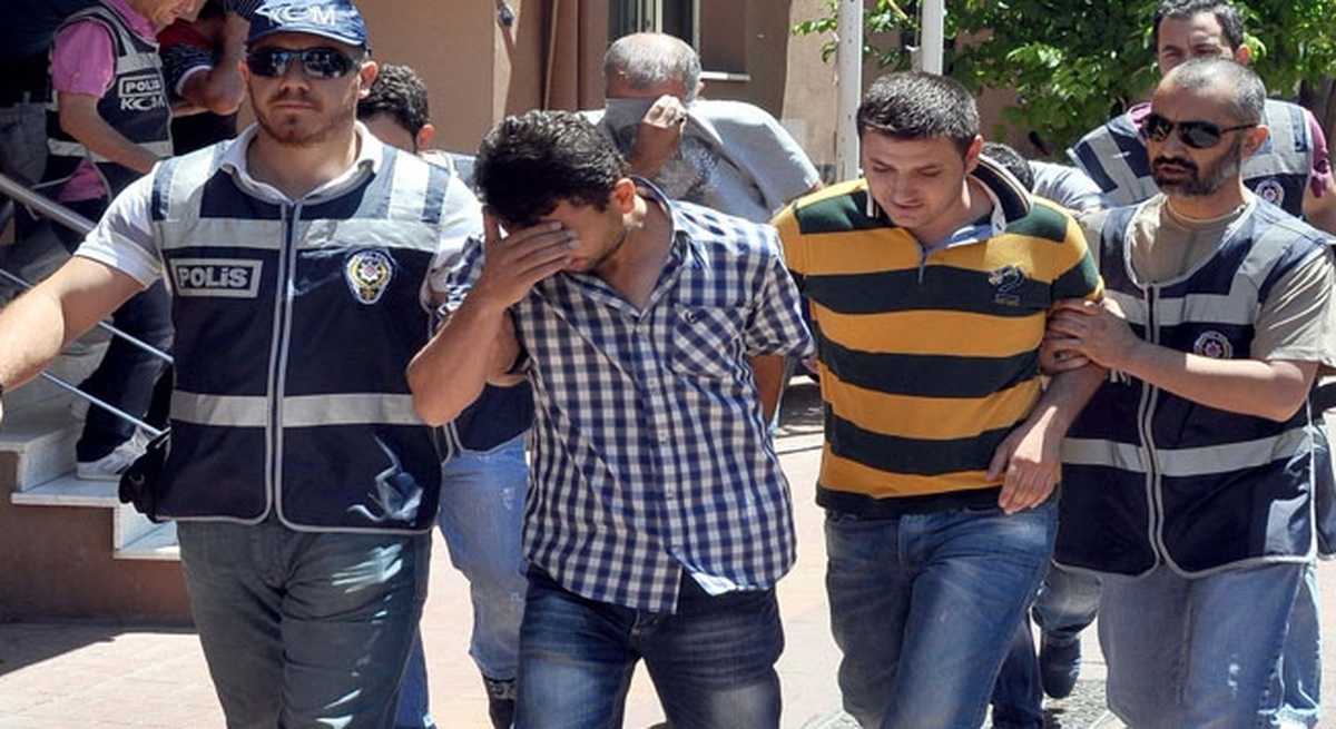İzmir\'deki Suç Örgütüne Yönelik Operasyon