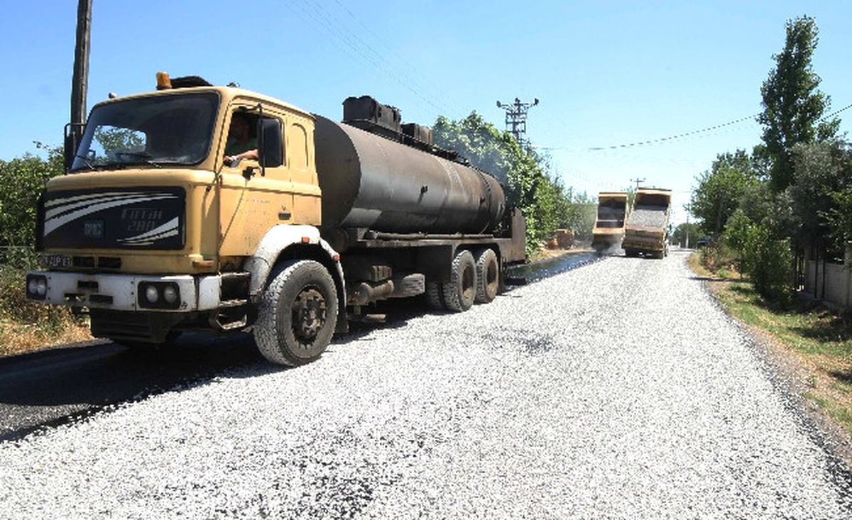 Köy Yolları Asfaltlanıyor