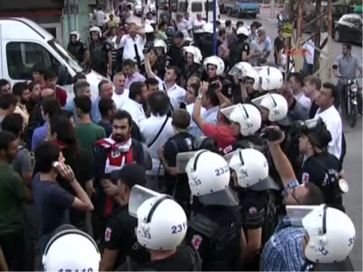 Mersin\'de Protesto Yürüyüşünde 2 Gözaltı