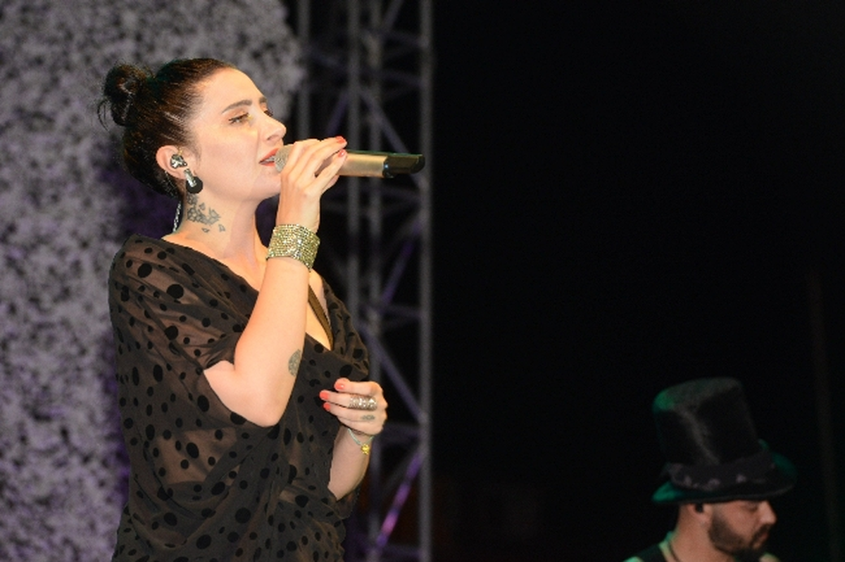 Sıla Memleketi Denizli\'de Konser Verdi