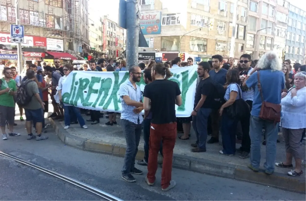 Taksim\'deki Buluşma İçin Vapurlarla Yola Çıktılar