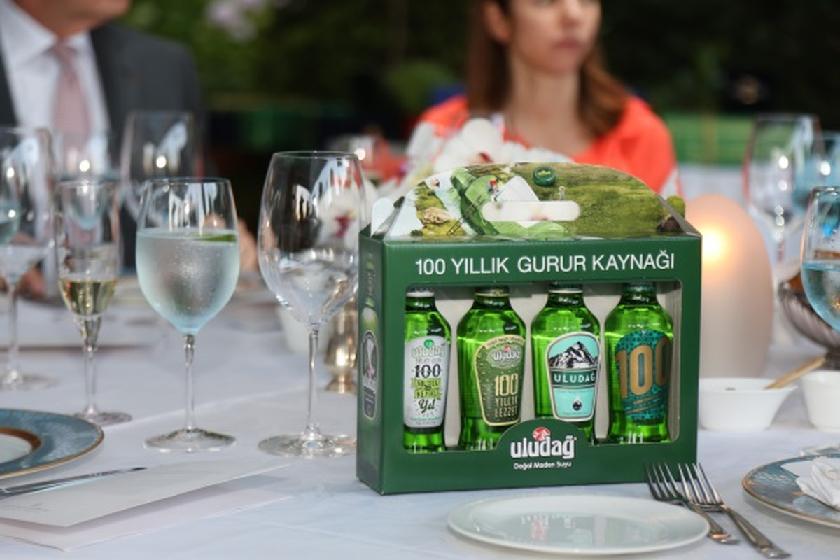 
Uludağ Doğal Maden Suyu 100 Yılın Etiketlerini Seçti