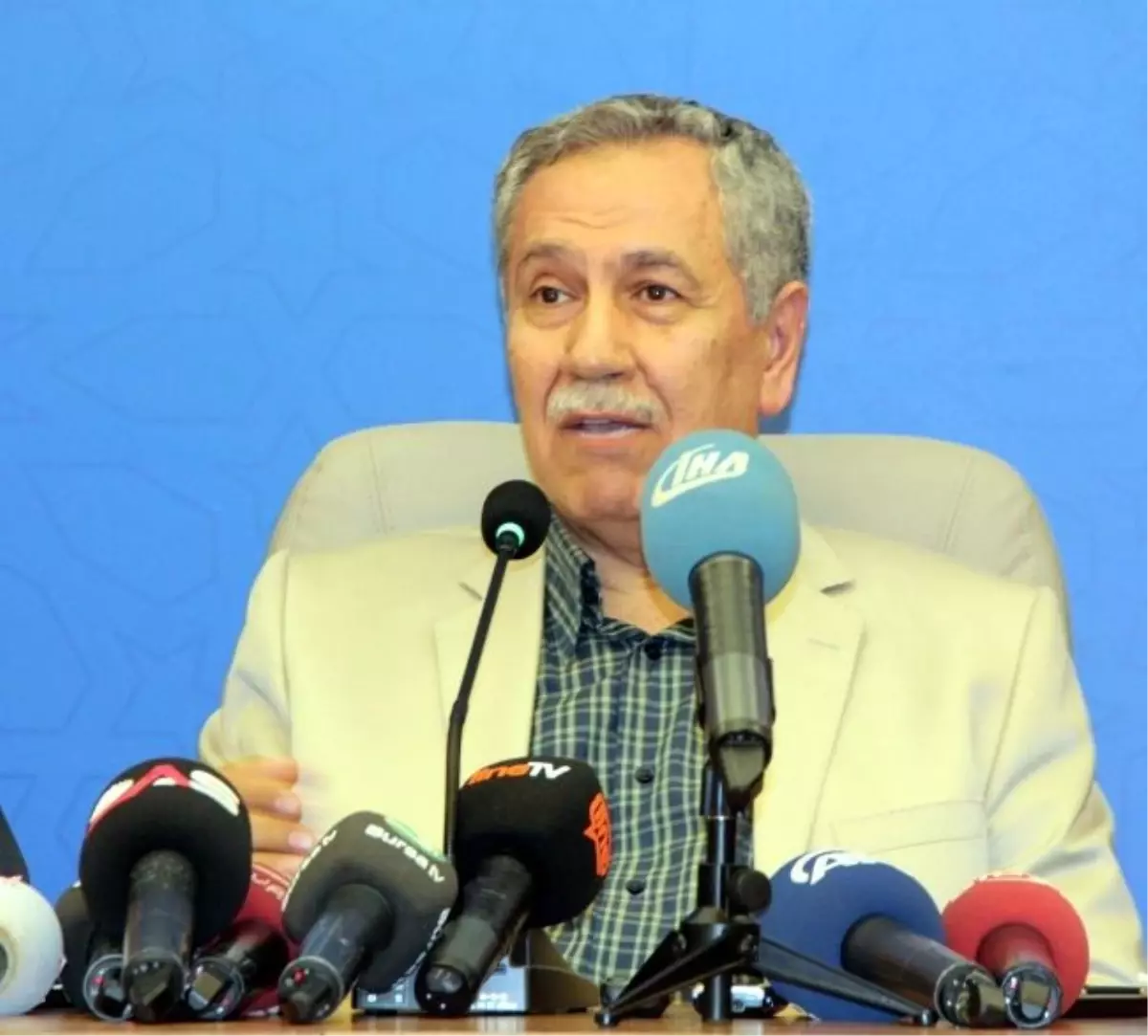 Arınç\'tan Kılıçdaroğlu\'na: Bu Akşam Kandil, Dua Et (3)