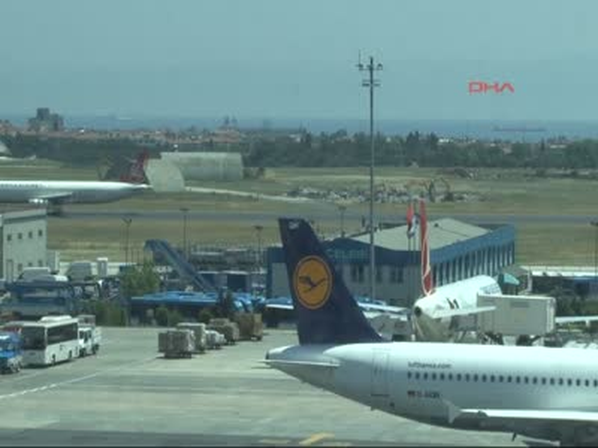Atatürk Havalimanı\'nda 43 Uçaklık Park Yeri İçin Çalışmalar Başladı