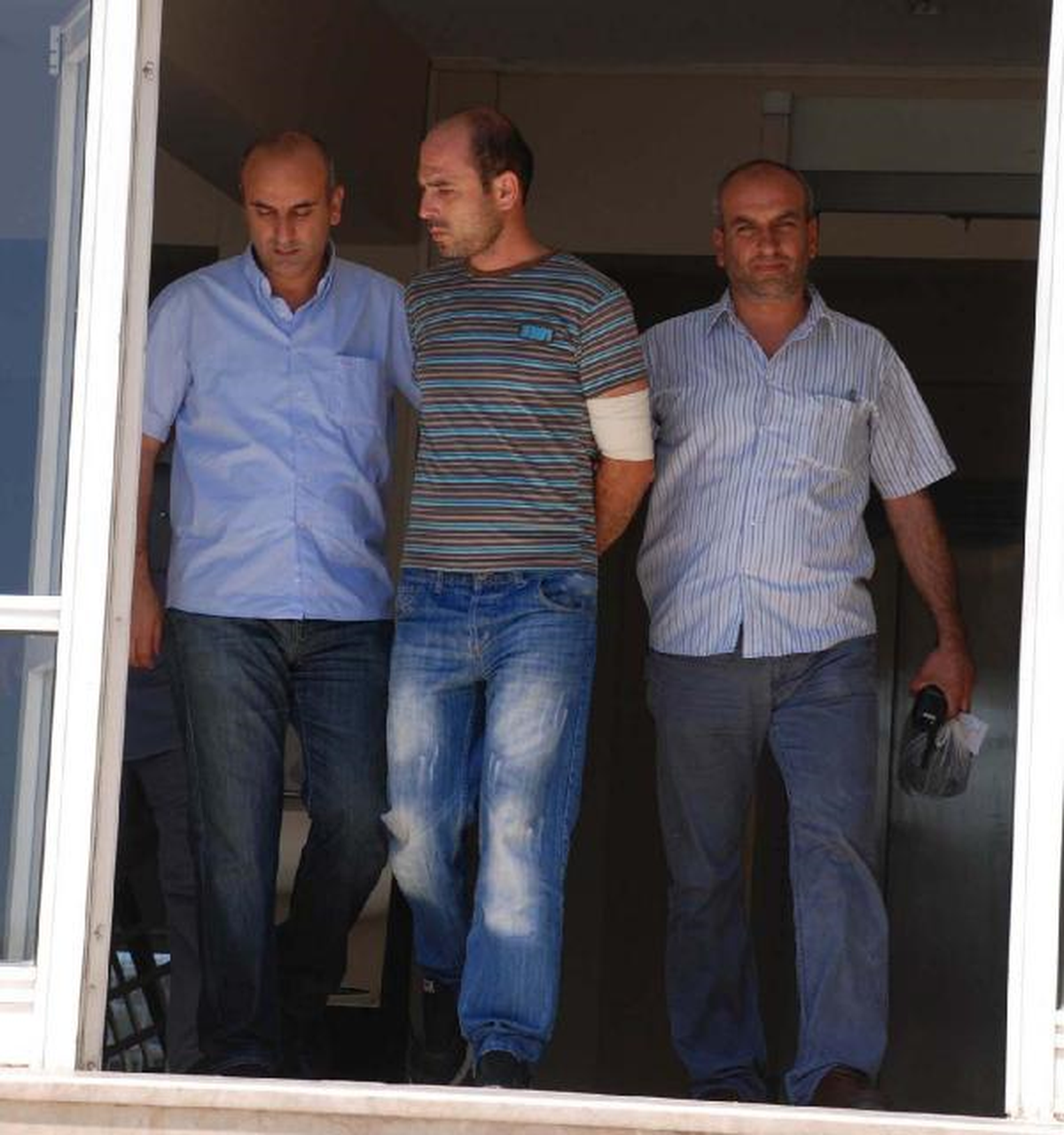 Çocukları Hırsızlığa Azmettirmekten Tutuklandı