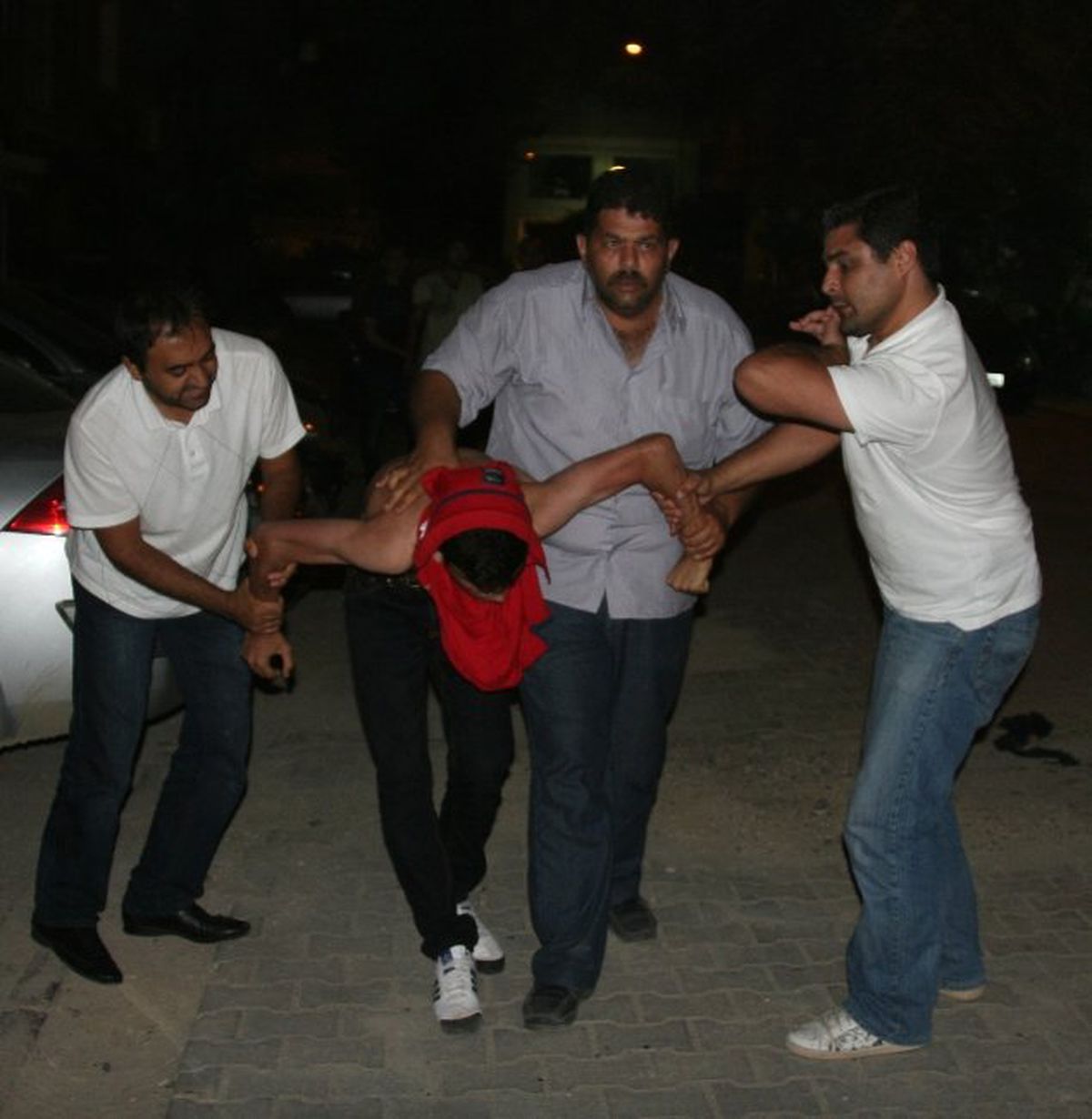Gezi Eyleminde Komiser Yardımcısı Yaralandı