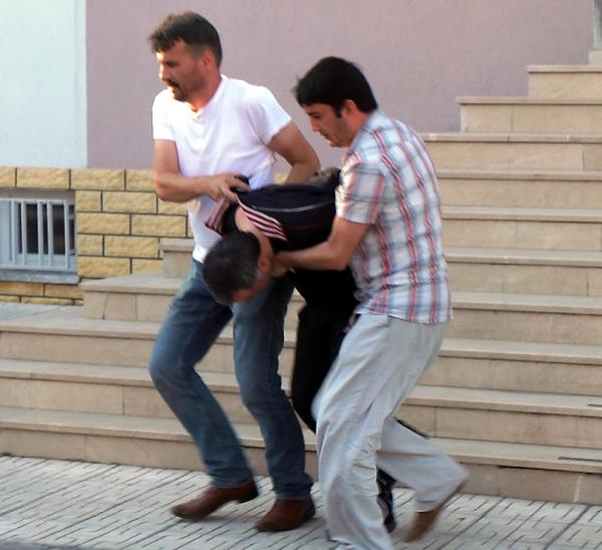 Gürcistanlı Hırsızlık Süphelileri Tutuklandı