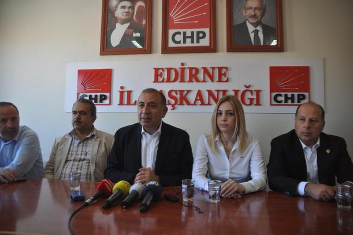 \'Pisliğin Ana Merkezi AKP\'dir\'